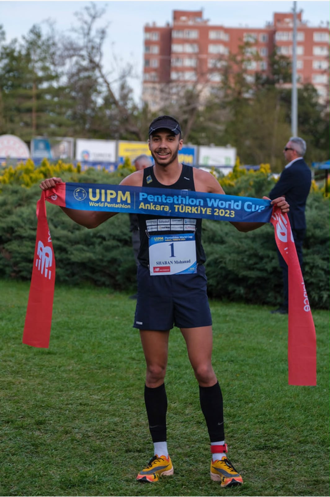 Mohanad Shaban winning gold at the 2023 UIPM World Cup in Ankara